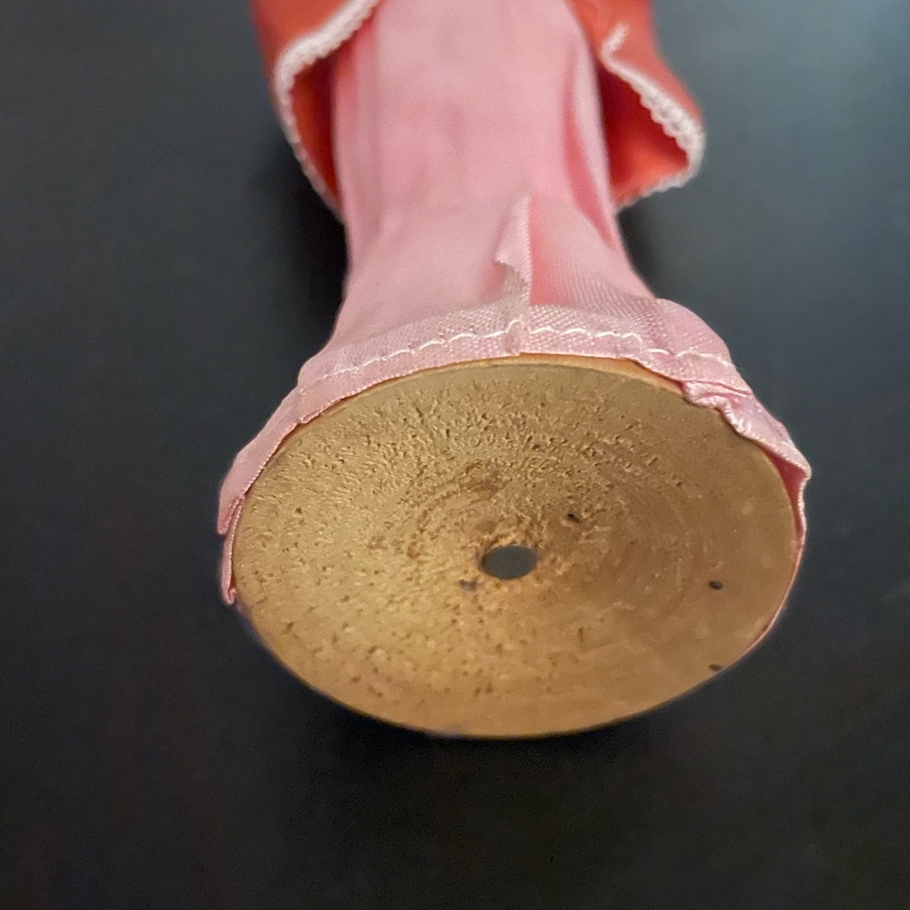 Beautiful Chinese Doll - Picture 4 of 5